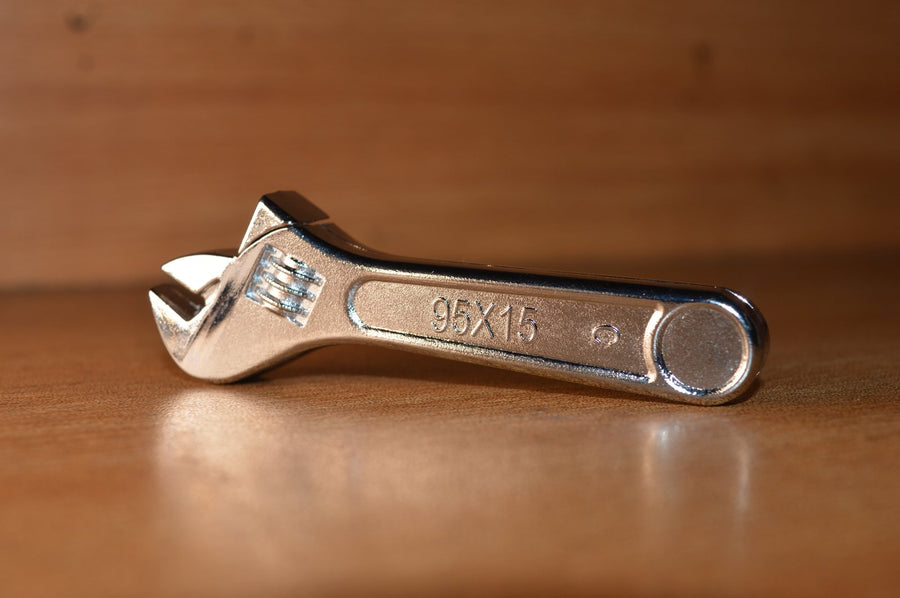 Wrench lighter detail